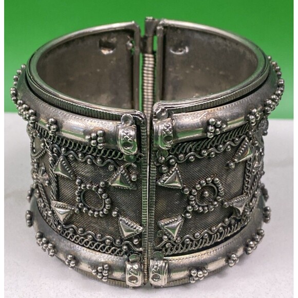 Vtg Cuff Bracelet Clamper Wide Boho Bells Silver tone 2.5" Hinged Mesh Shields - Picture 2 of 8